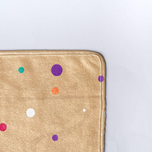 Плажна кърпа Стара хартия с цветни точки