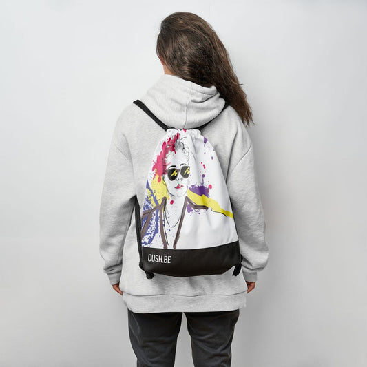 Мешка Модерна жена