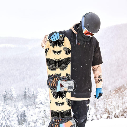 Сноуборд скин Пеперуди в нощта