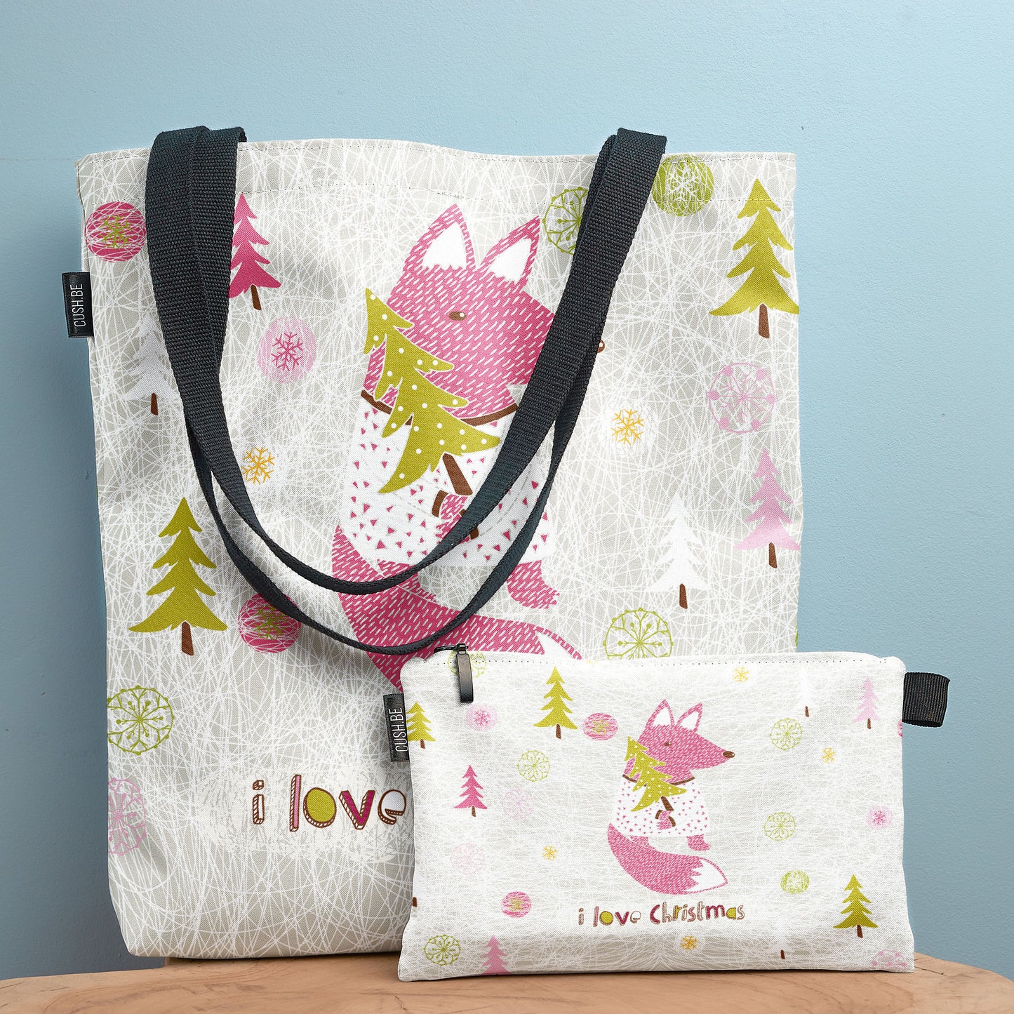 Чанта Обичам коледа