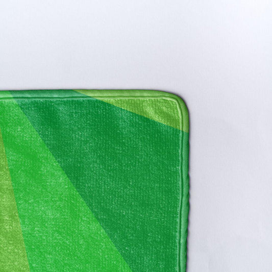 Плажна кърпа Зелени триъгълници