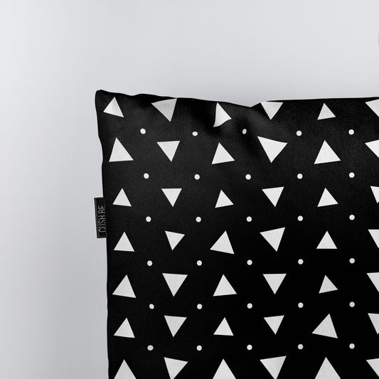 Възглавница Бели триъгълници и точки