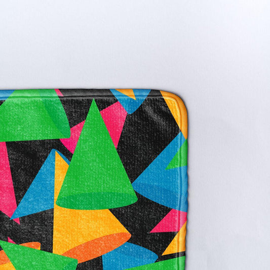 Плажна кърпа Шарени пирамидки