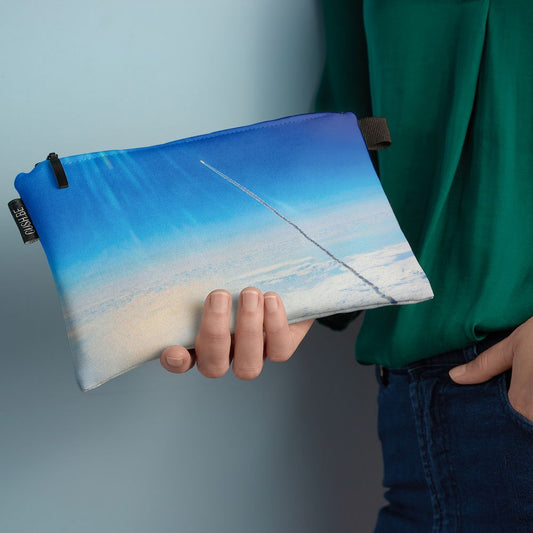 Несесер Последният полет на Индевър