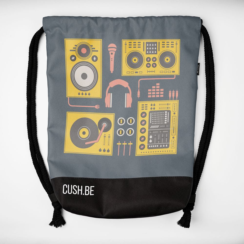 Мешка Не съм DJ