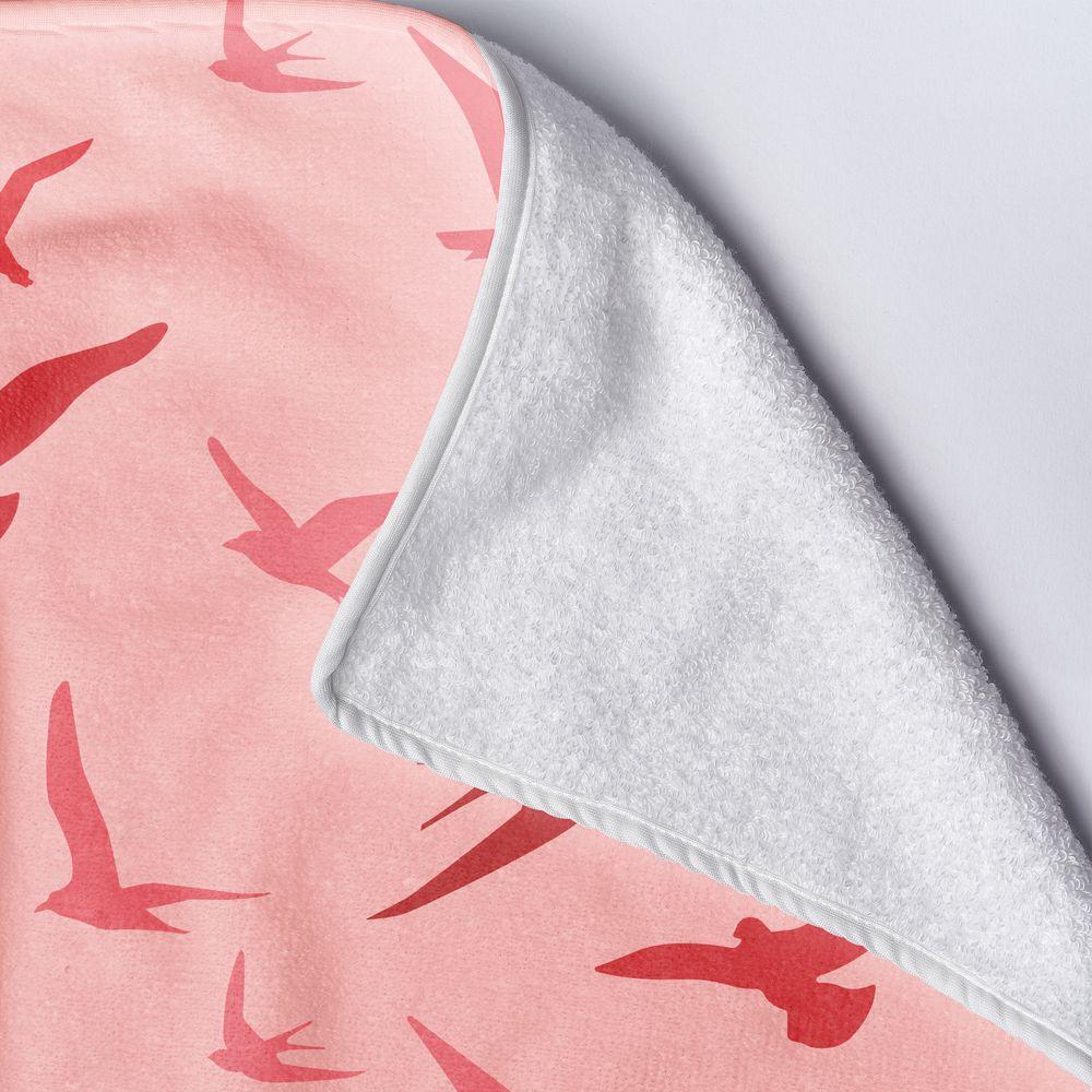 Плажна кърпа Летящи птици в розовото небе