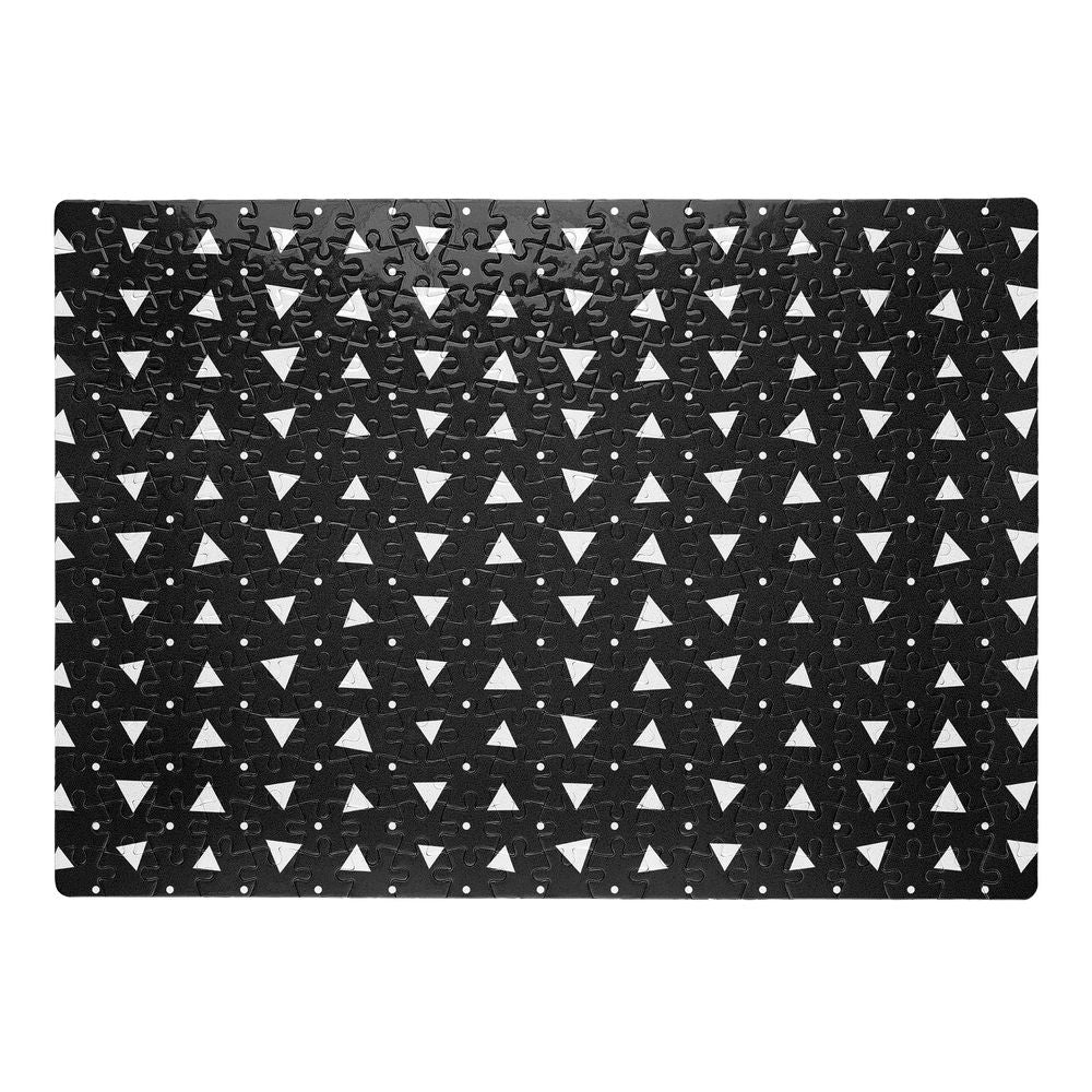 Пъзел Бели триъгълници и точки